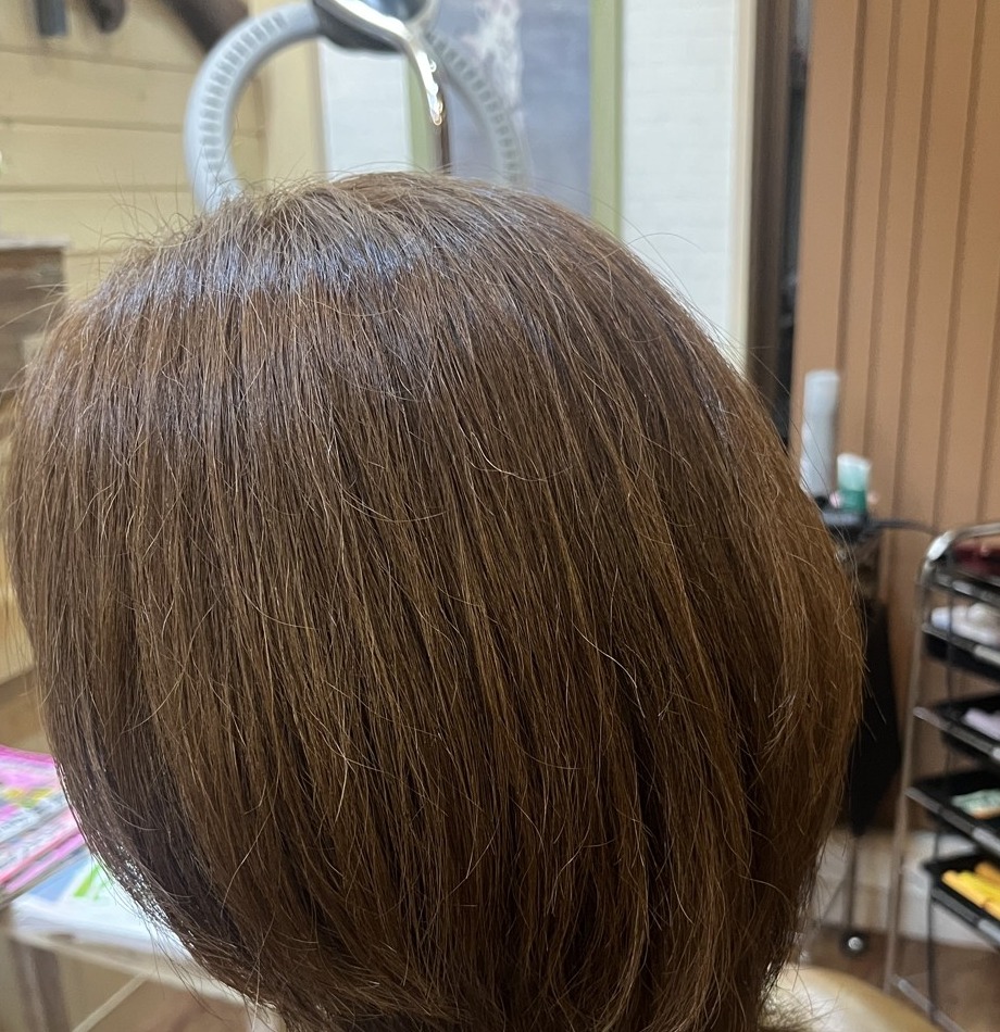 美容室での施術後の横からの様子